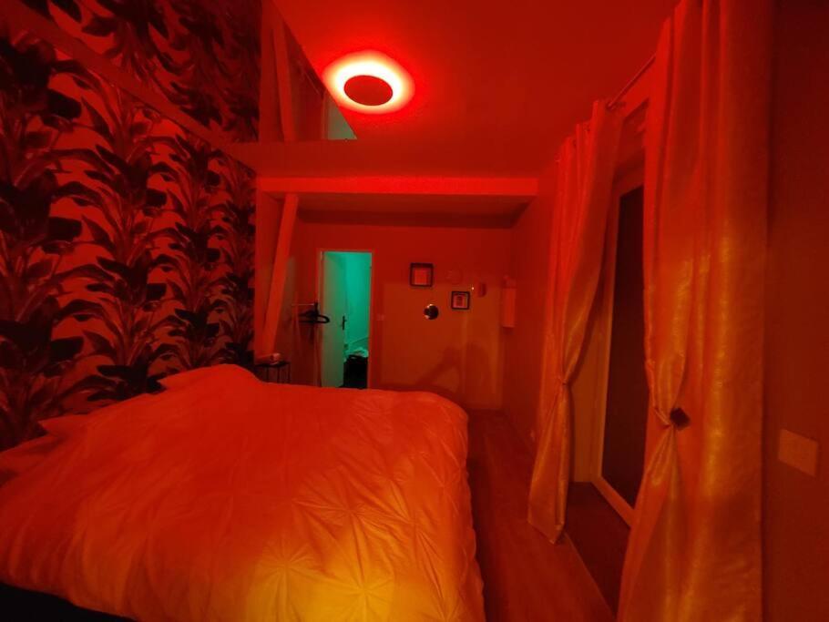 Love Room « L'Etreinte Doree » Illiers-Combray ภายนอก รูปภาพ