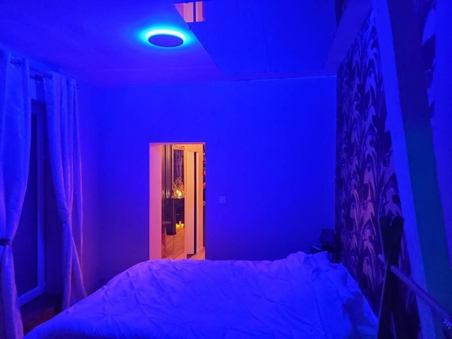 Love Room « L'Etreinte Doree » Illiers-Combray ภายนอก รูปภาพ
